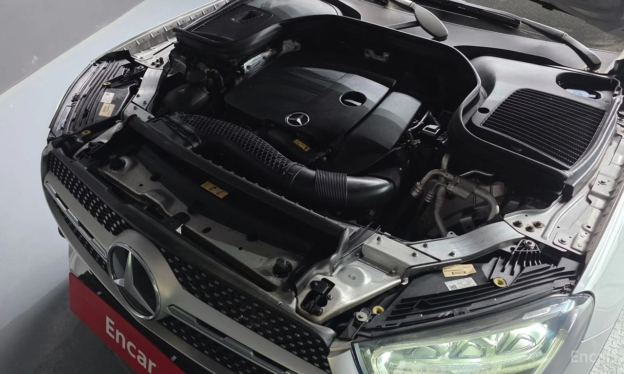 Mercedes-Benz GLC 300 AMG* LINE* COUPE* ПОДГРЕВ* ХЕДЪП* LANE* ASSIST* , снимка 17 - Автомобили и джипове - 55559679