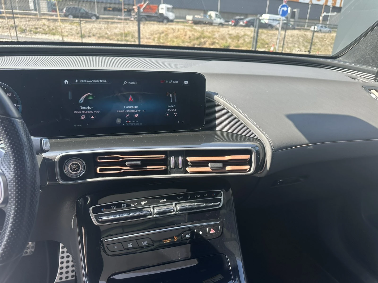 Mercedes-Benz EQC 400 4Matic AMG Line = MGT Select 2 = , снимка 11 - Автомобили и джипове - 55735320