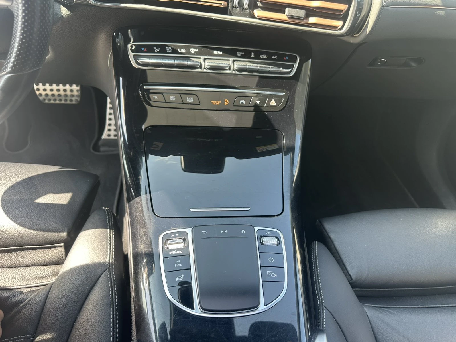 Mercedes-Benz EQC 400 4Matic AMG Line = MGT Select 2 = , снимка 12 - Автомобили и джипове - 55735320