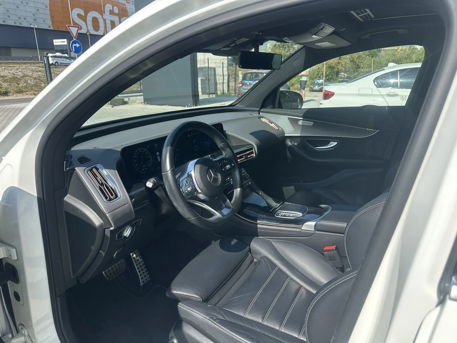 Mercedes-Benz EQC 400 4Matic AMG Line = MGT Select 2 = , снимка 7 - Автомобили и джипове - 55735320