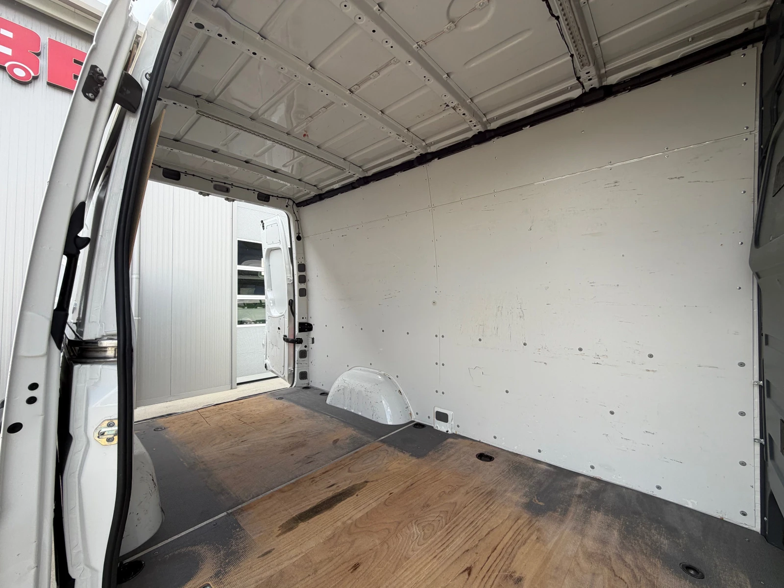VW Crafter КЛИМА!ТОП!208, 000КМ!, снимка 8 - Бусове и автобуси - 54776938