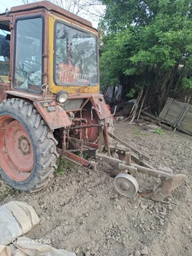 Трактор Владимировец Т25, снимка 3