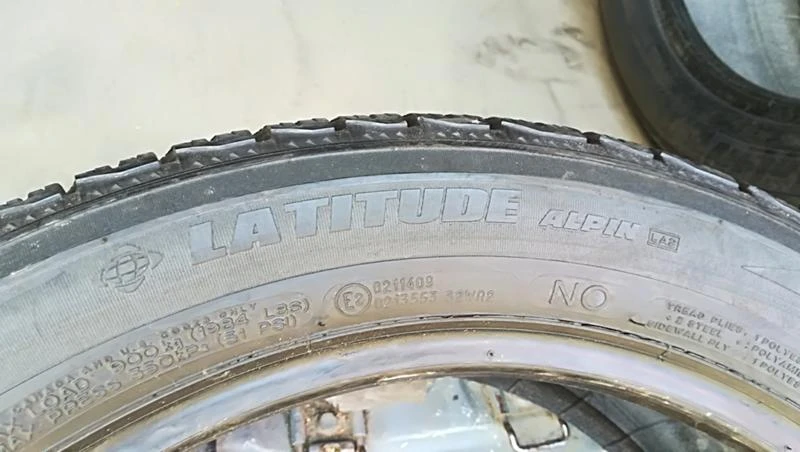 Гуми Зимни 295/40R20, снимка 12 - Гуми и джанти - 25601206