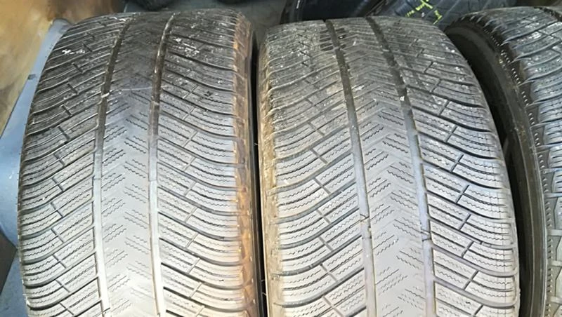 Гуми Зимни 295/40R20, снимка 3 - Гуми и джанти - 25601206