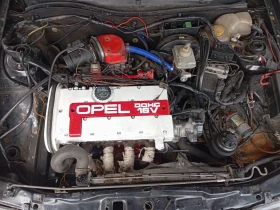 Opel Astra GSi C20XE , снимка 17