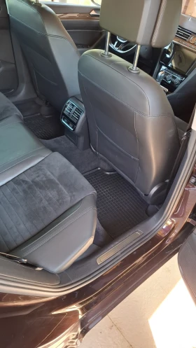 VW Passat 2.0 TDI Highline - Седан Alcantara, снимка 11