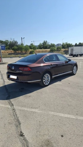 VW Passat 2.0 TDI Highline - Седан Alcantara, снимка 5