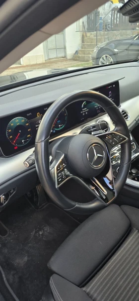 Mercedes-Benz E 300, снимка 11