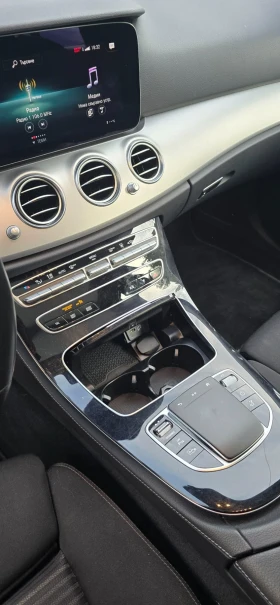 Mercedes-Benz E 300, снимка 12