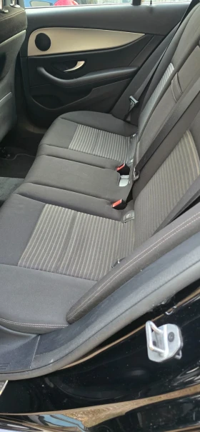 Mercedes-Benz E 300, снимка 7