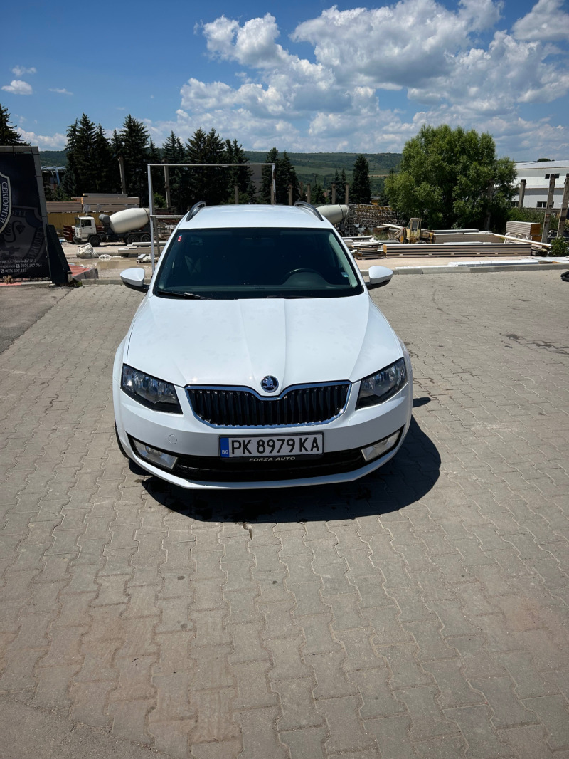 Skoda Octavia, снимка 1 - Автомобили и джипове - 46263918