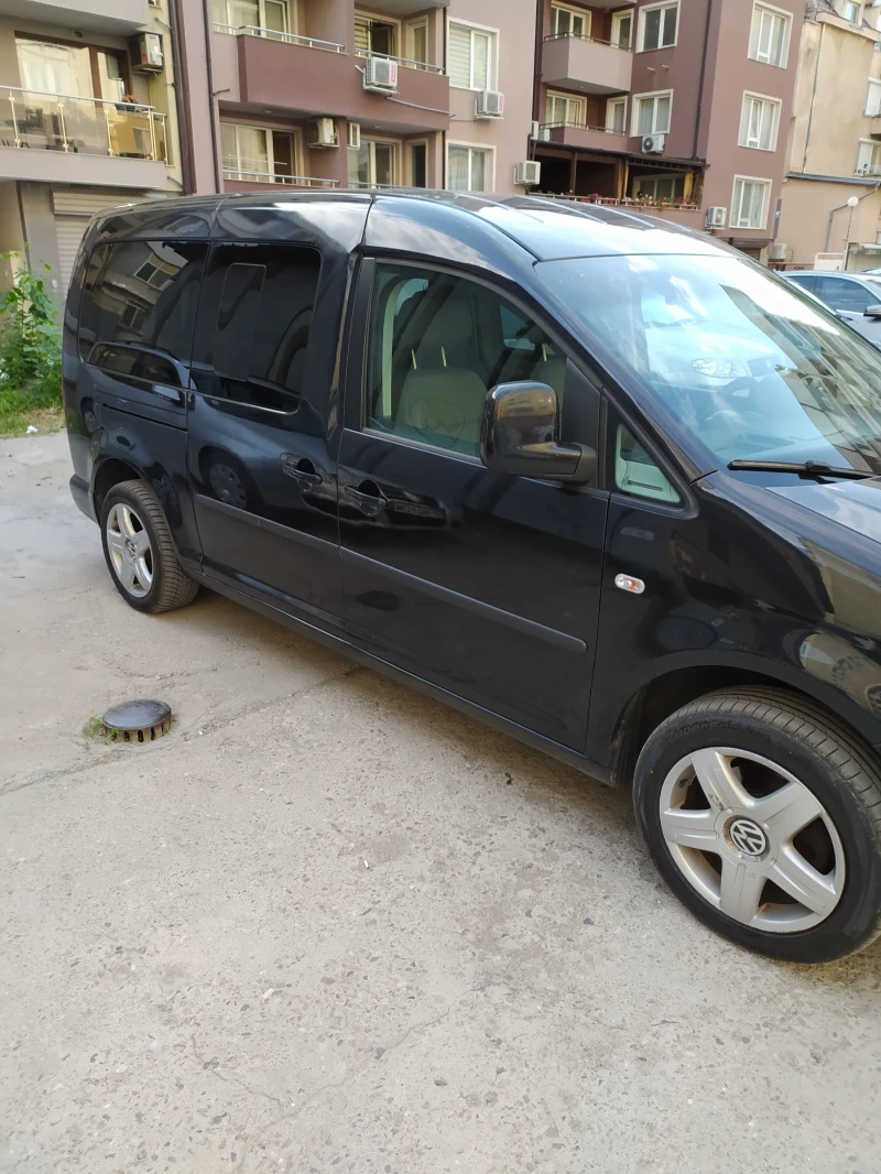 VW Caddy Maxi , снимка 3 - Автомобили и джипове - 47365175