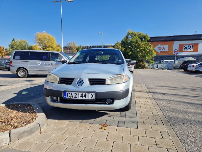 Renault Megane, снимка 6 - Автомобили и джипове - 47730492