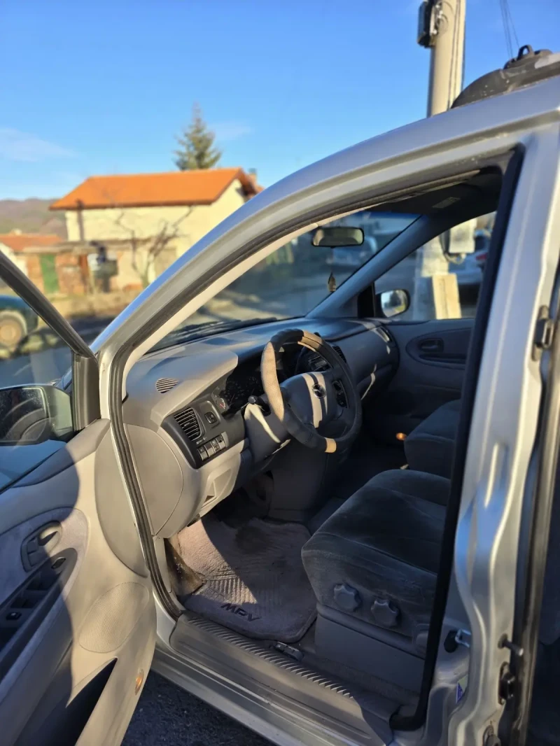 Mazda Mpv LX, снимка 9 - Автомобили и джипове - 48380747