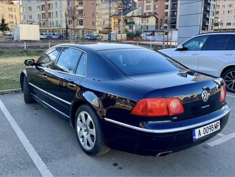 VW Phaeton 4.2 УНИКАТ ОБСЛУЖЕН, снимка 4 - Автомобили и джипове - 48682304