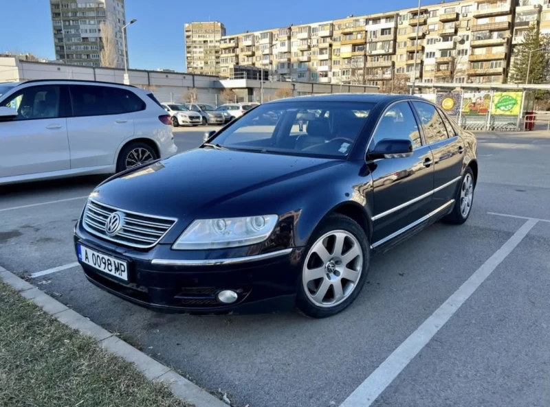 VW Phaeton 4.2 УНИКАТ ОБСЛУЖЕН, снимка 1 - Автомобили и джипове - 48682304