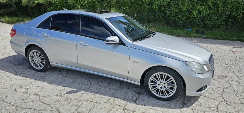 Mercedes-Benz E 220 E220, снимка 5 - Автомобили и джипове - 52080669