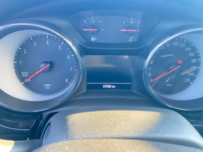 Opel Astra GS Line 1.2Turbo 110kc, снимка 11 - Автомобили и джипове - 52737602