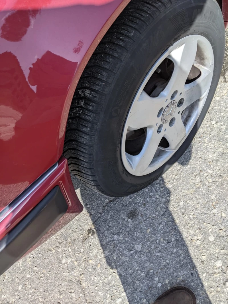 Mercedes-Benz 124 200 TE, снимка 8 - Автомобили и джипове - 52569772