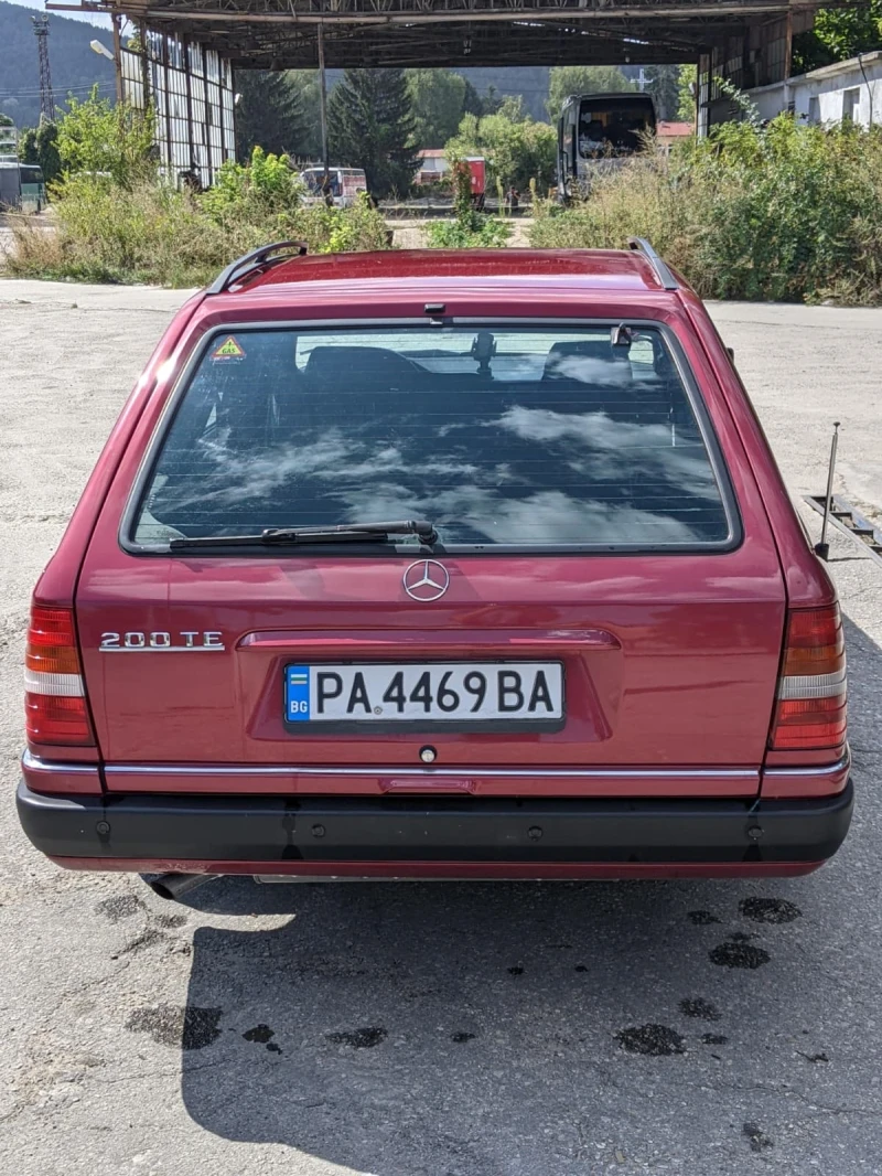 Mercedes-Benz 124 200 TE, снимка 4 - Автомобили и джипове - 52569772