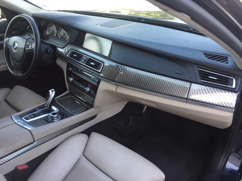 BMW 730, снимка 12 - Автомобили и джипове - 51931987