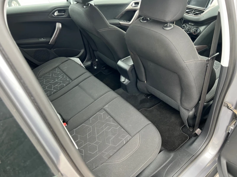 Peugeot 2008 1.2i 132km!, снимка 9 - Автомобили и джипове - 51911067