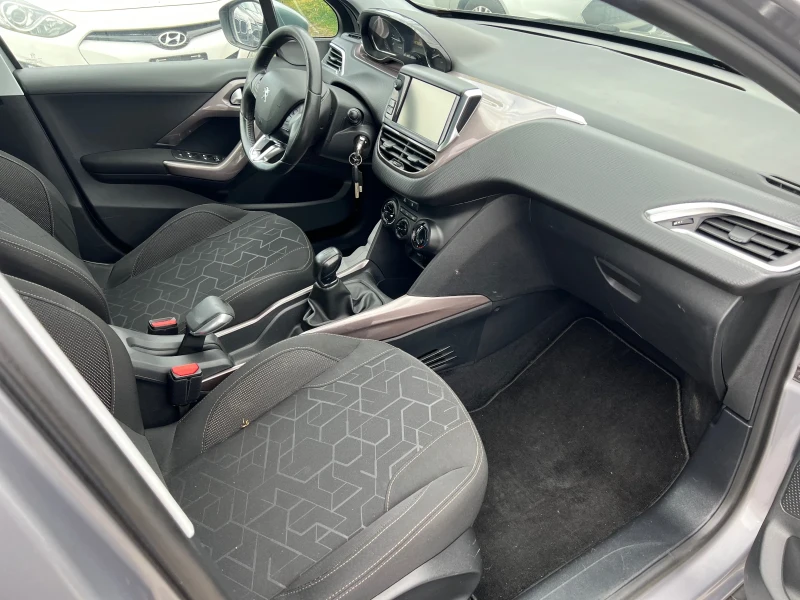 Peugeot 2008 1.2i 132km!, снимка 8 - Автомобили и джипове - 51911067