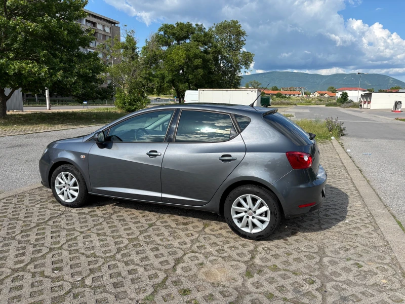 Seat Ibiza 1.2 Турбо, 4 цилиндъра, снимка 6 - Автомобили и джипове - 52250288