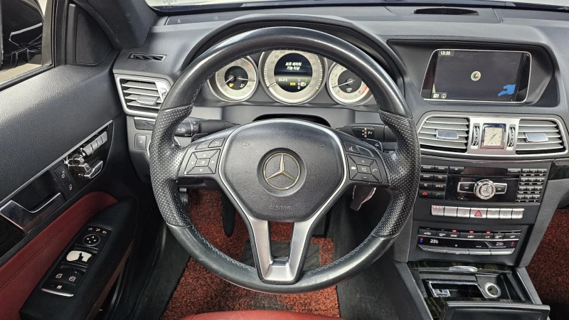 Mercedes-Benz E 200, снимка 12 - Автомобили и джипове - 52571903