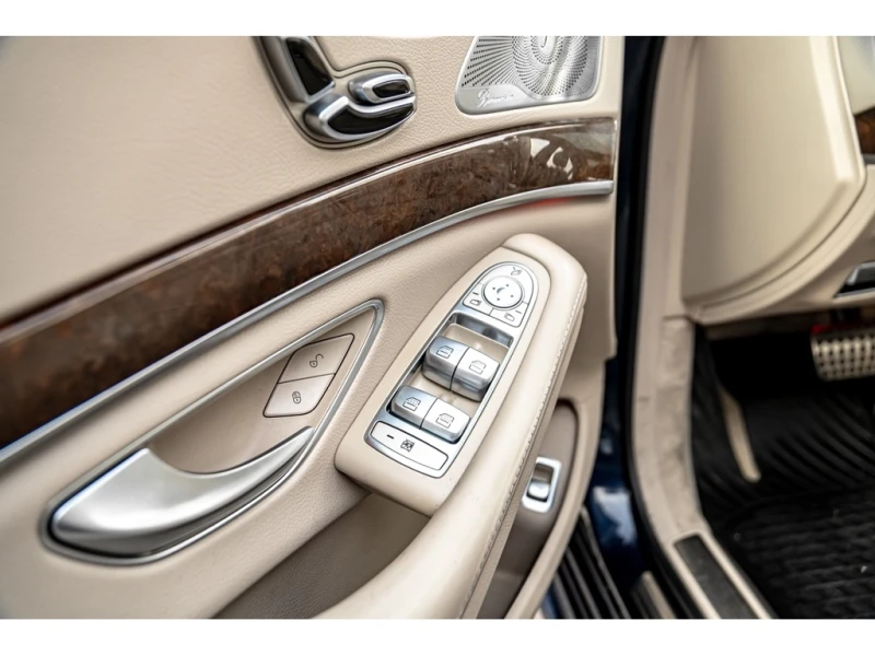 Mercedes-Benz S 550 АМГ* 4MATIC* Масаж* Панорама* Нави, снимка 9 - Автомобили и джипове - 52681284