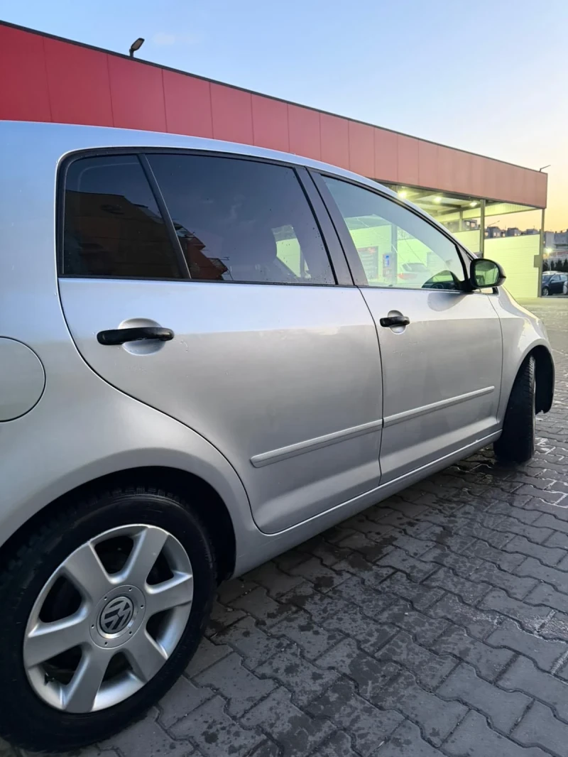 VW Golf Plus, снимка 2 - Автомобили и джипове - 53078321