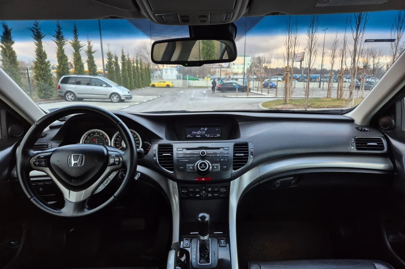 Honda Accord 2.4 EXECUTIVE* АВТОМАТ* СЕРВИЗНА ИСТОРИЯ , снимка 10 - Автомобили и джипове - 53527518