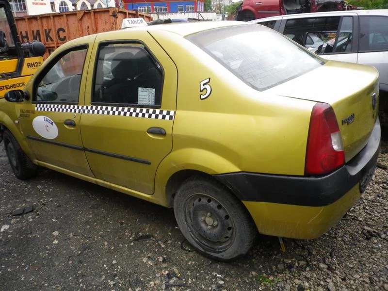 Dacia Logan 1.5 dCi, снимка 4 - Автомобили и джипове - 43182260