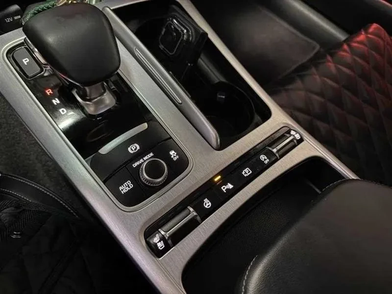 Kia Stinger, снимка 11 - Автомобили и джипове - 54836109