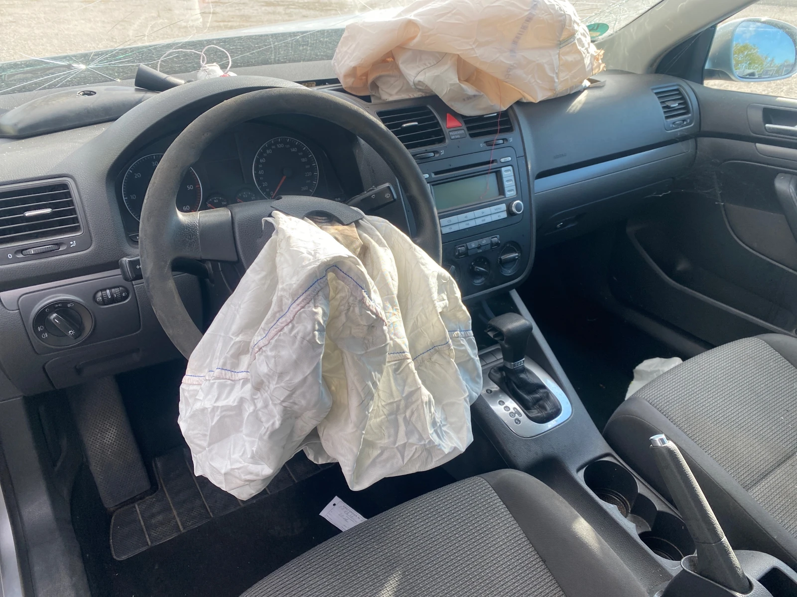 VW Jetta 1.9 - 105 | Mobile.bg   5