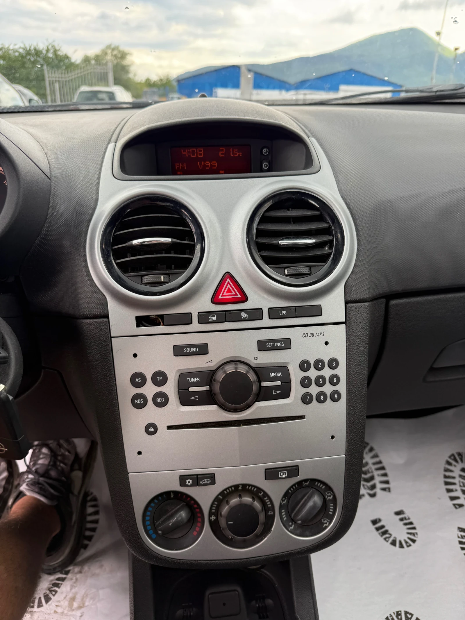 Opel Corsa 1.2i* LPG* 5B*  | Mobile.bg   11