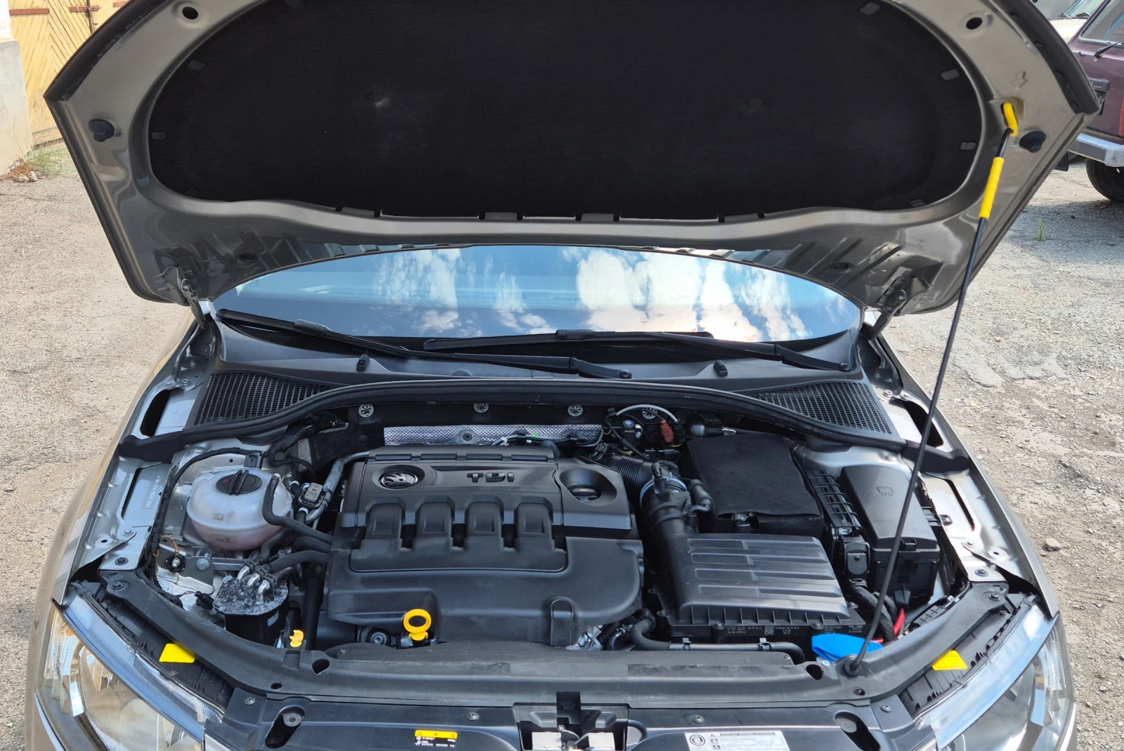 Skoda Octavia 2.0/150ps TDI   Ambition Kombi Panorama  - изображение 8