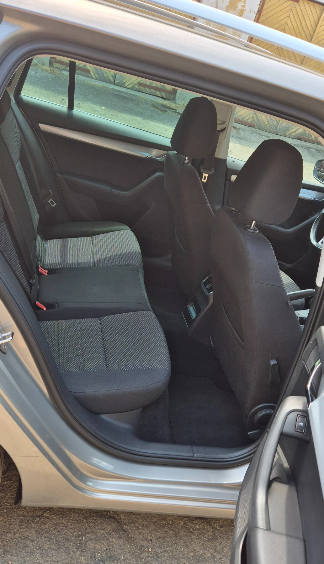 Skoda Octavia 2.0/150ps TDI   Ambition Kombi Panorama  - изображение 10