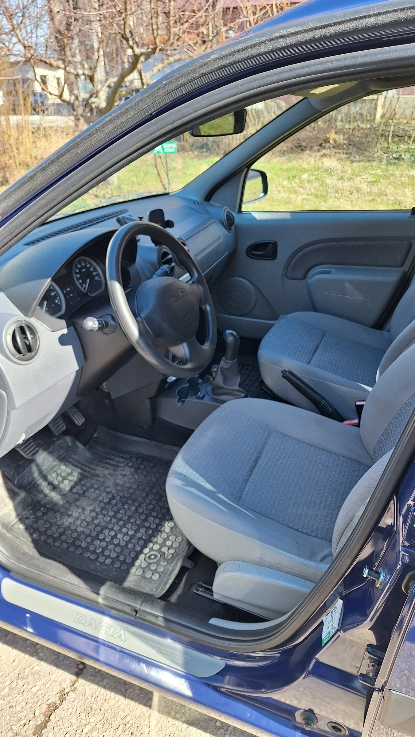 Dacia Logan 1.4 MPI - изображение 5
