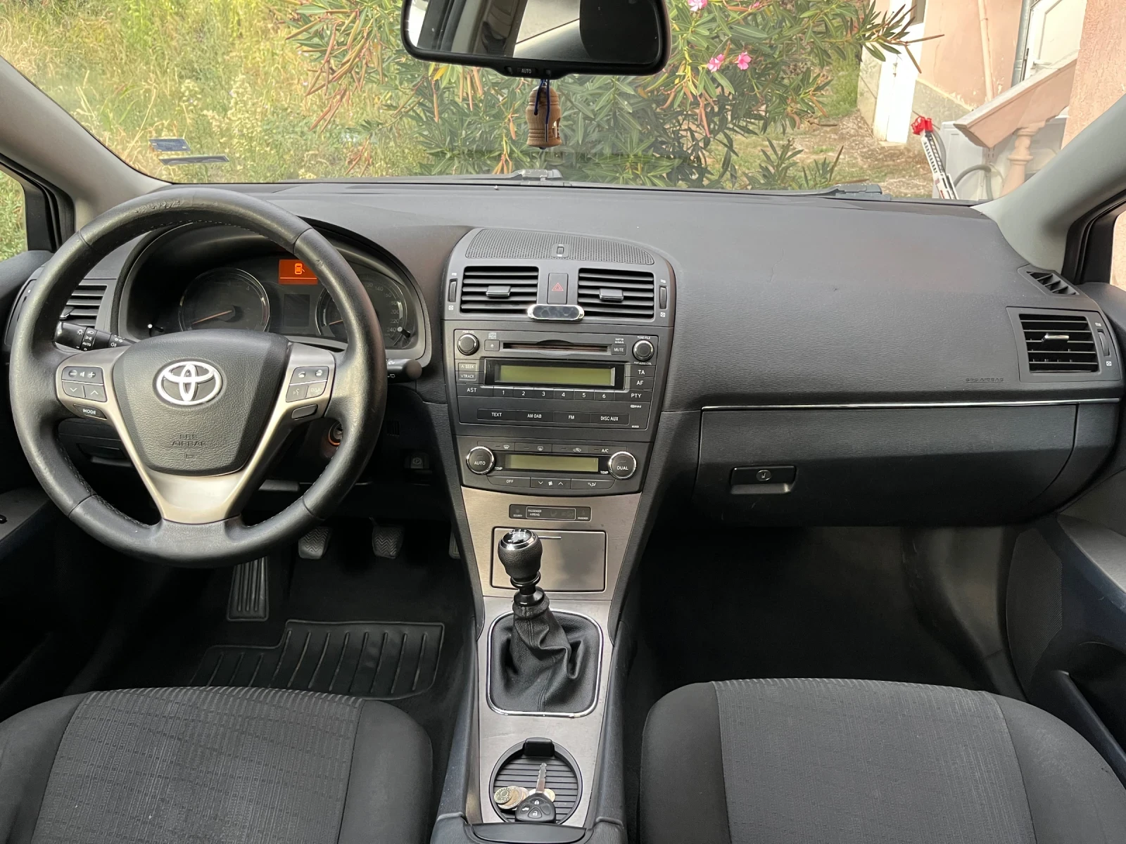 Toyota Avensis 2.2 D4D - изображение 9