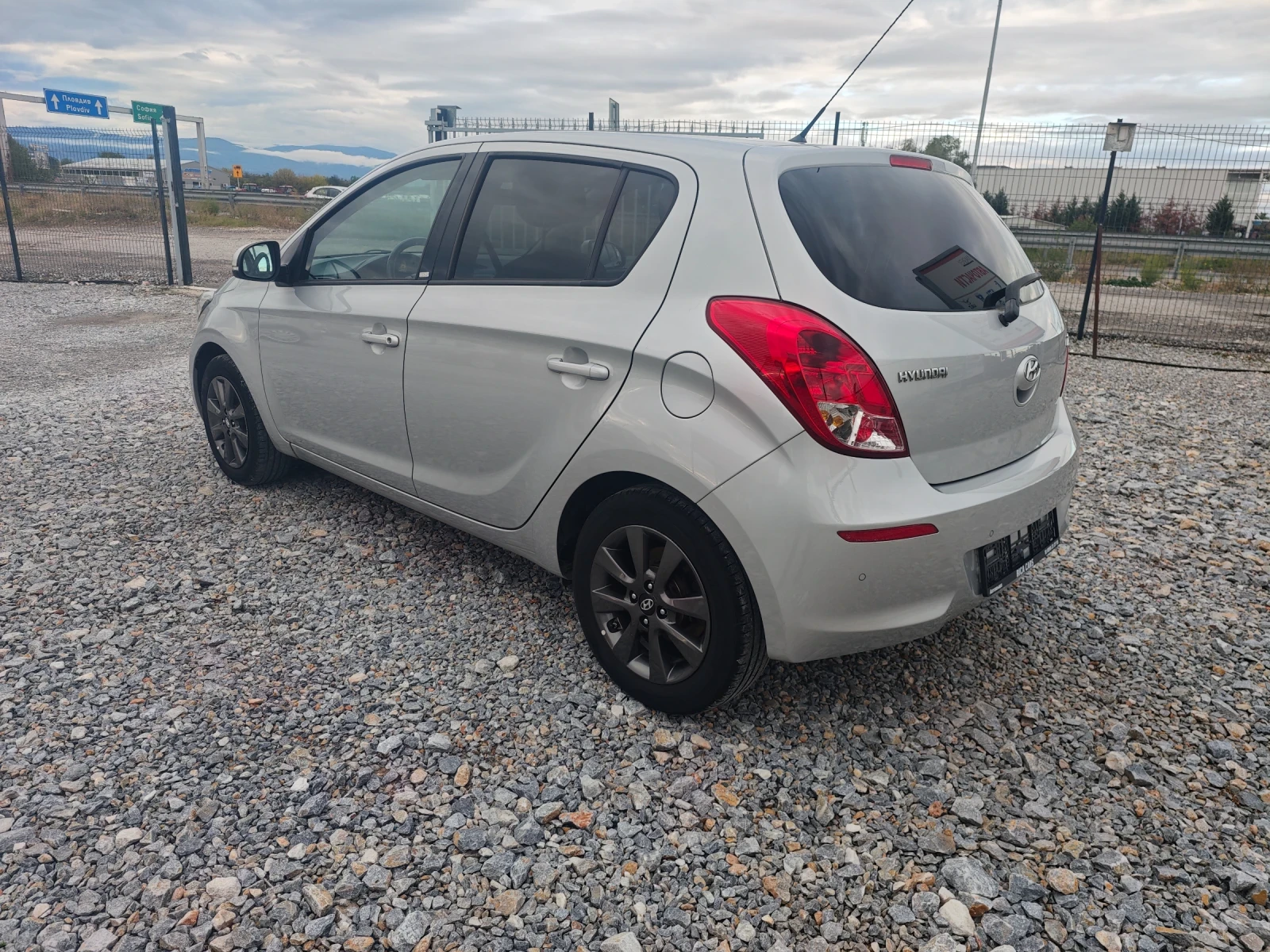 Hyundai I20 1.25i  - изображение 6
