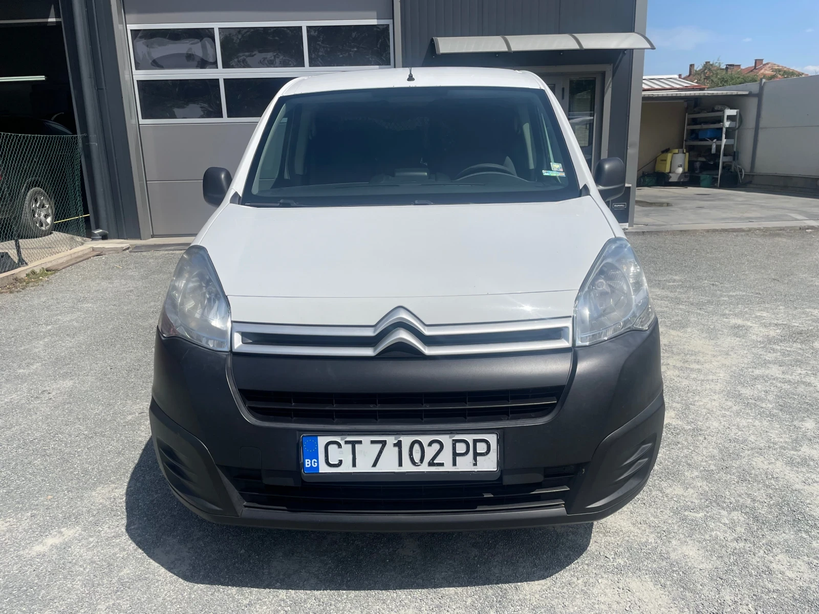 Citroen Berlingo 1.6 Blue HDI 99к.с. - изображение 2