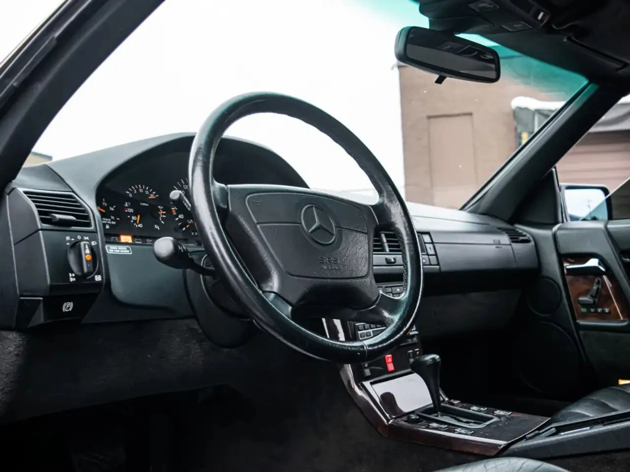 Mercedes-Benz SL 500  - изображение 6