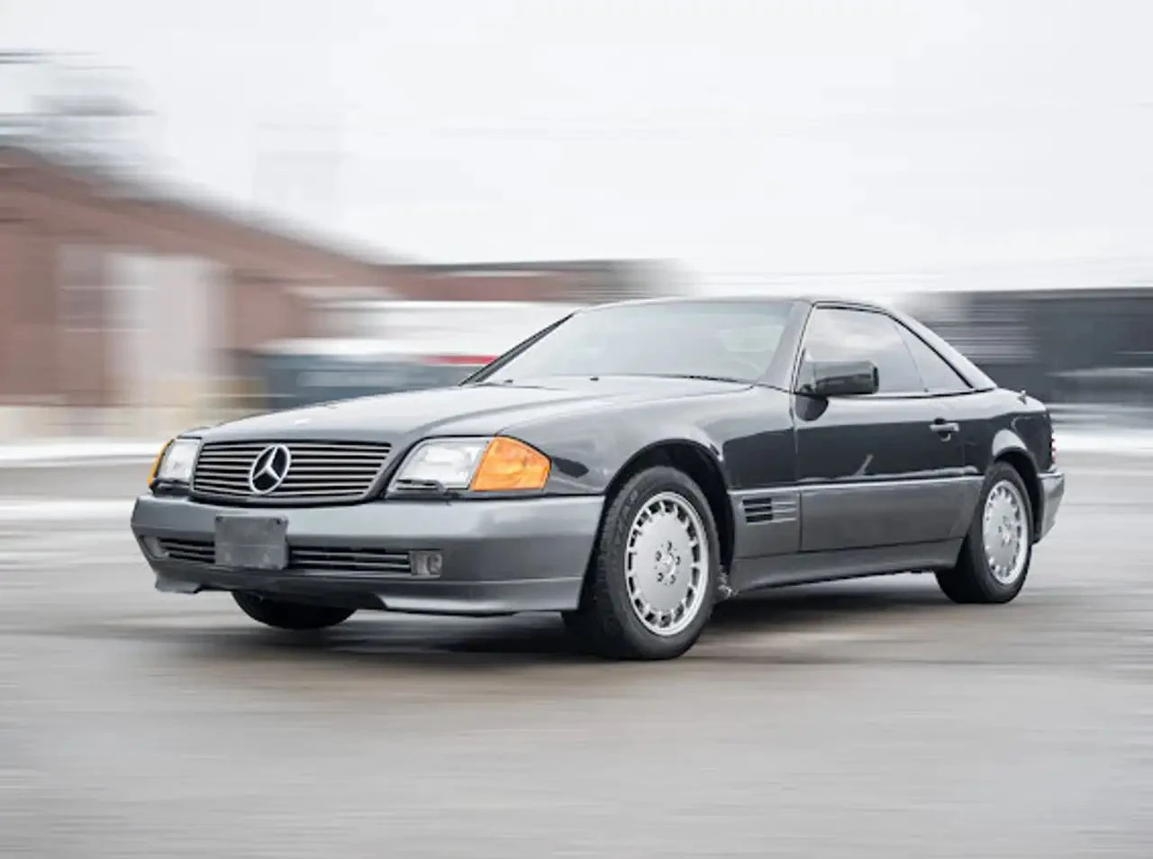 Mercedes-Benz SL 500  - изображение 2