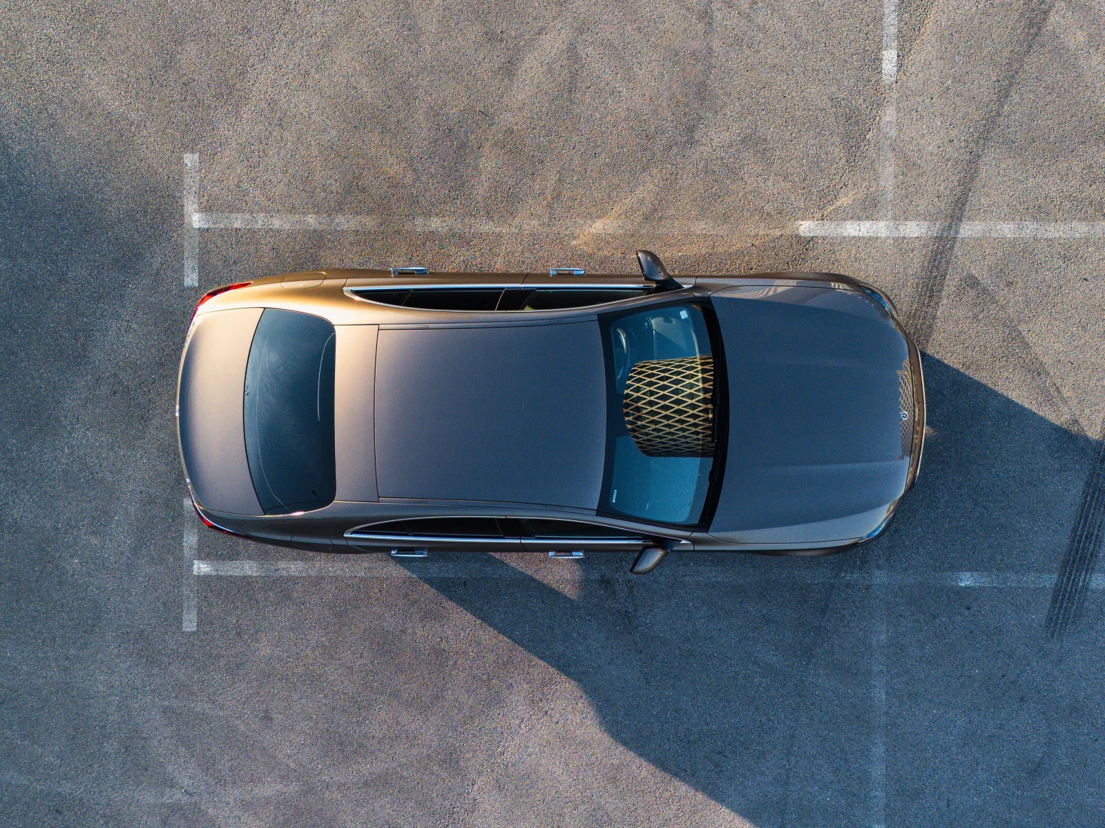 Mercedes-Benz E 400 e Plug-in/4MATIC/MBUX Hyperscreen/Softclose, снимка 5 - Автомобили и джипове - 56200950