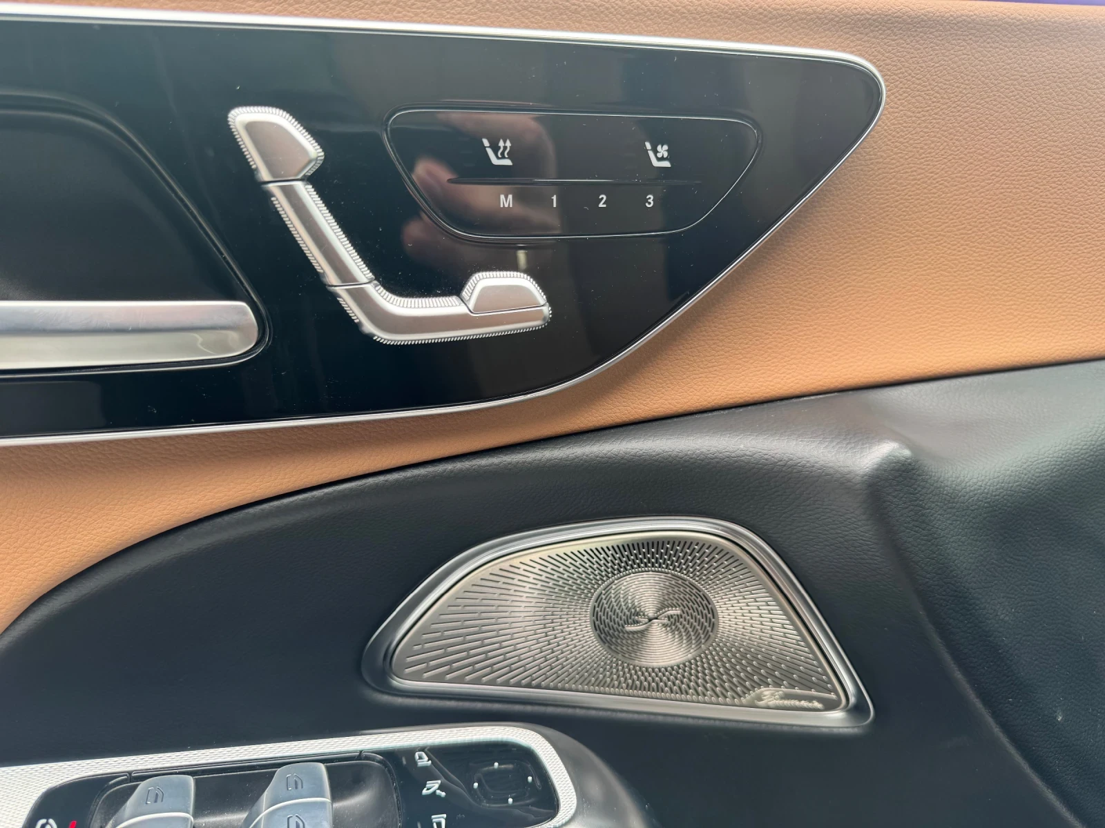 Mercedes-Benz E 400 e Plug-in/4MATIC/MBUX Hyperscreen/Softclose, снимка 13 - Автомобили и джипове - 53978803