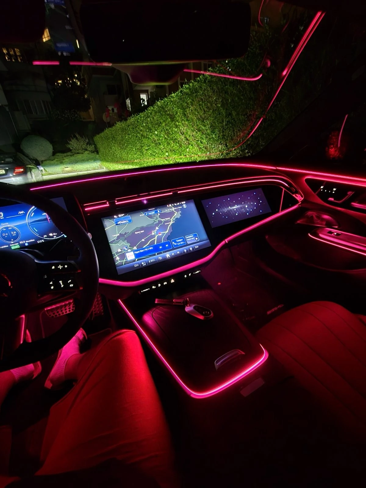 Mercedes-Benz E 400 e Plug-in/4MATIC/MBUX Hyperscreen/Softclose, снимка 7 - Автомобили и джипове - 53978803