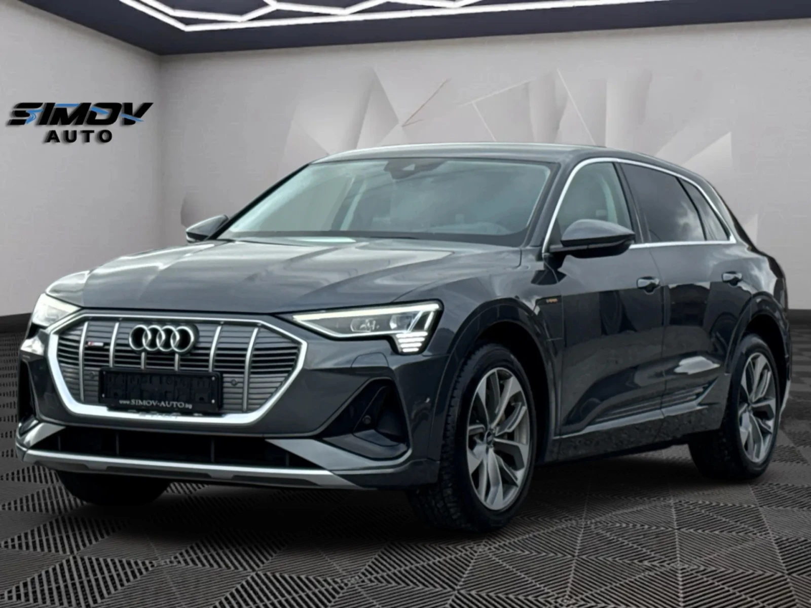 Audi E-Tron 55 S-LINE QUATTRO 95KWH HEAD-UP 408КС. 