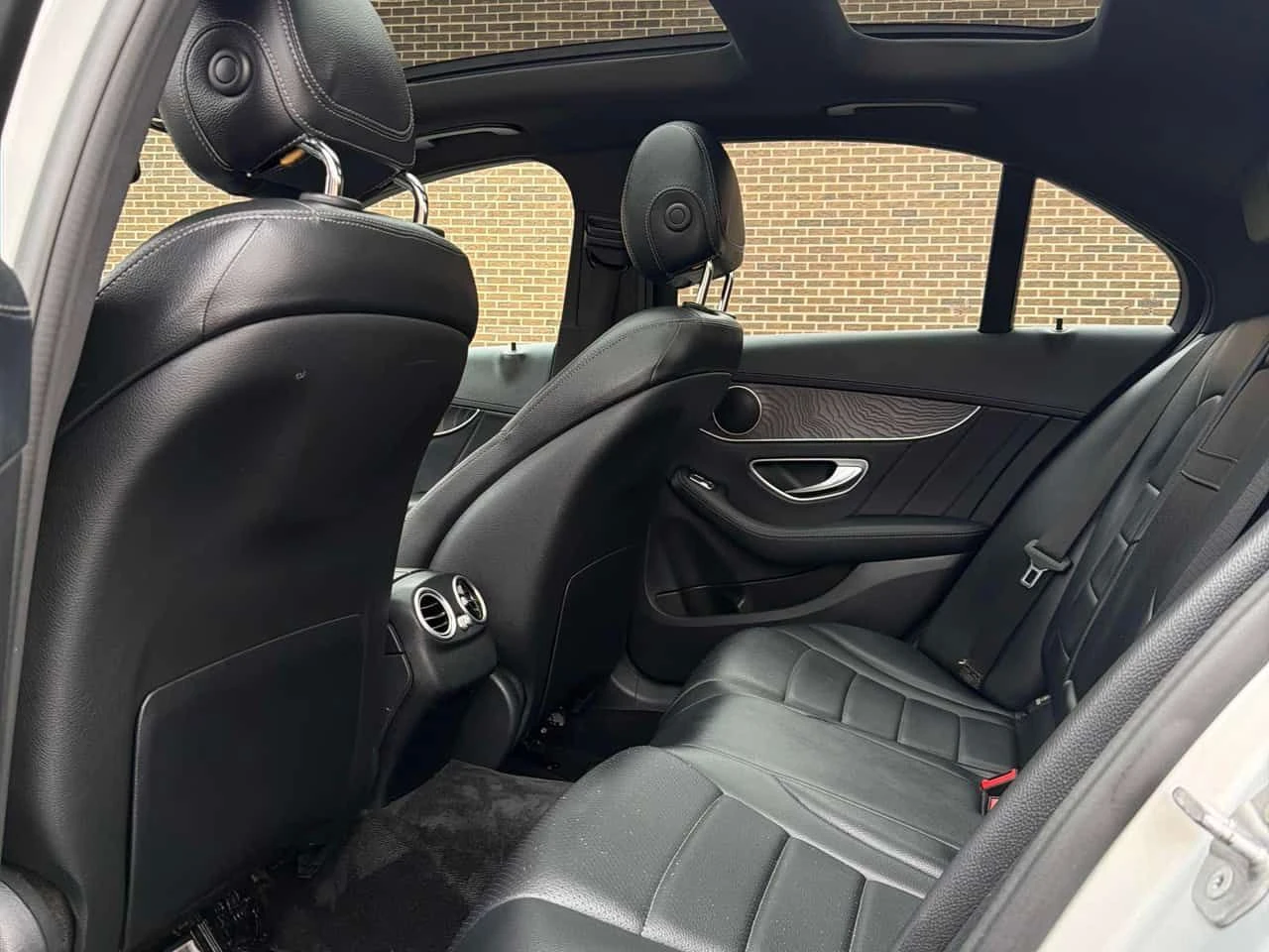 Mercedes-Benz C 300 4MATIC* ПАНОРАМА* ПОДГРЕВ* , снимка 12 - Автомобили и джипове - 54376949