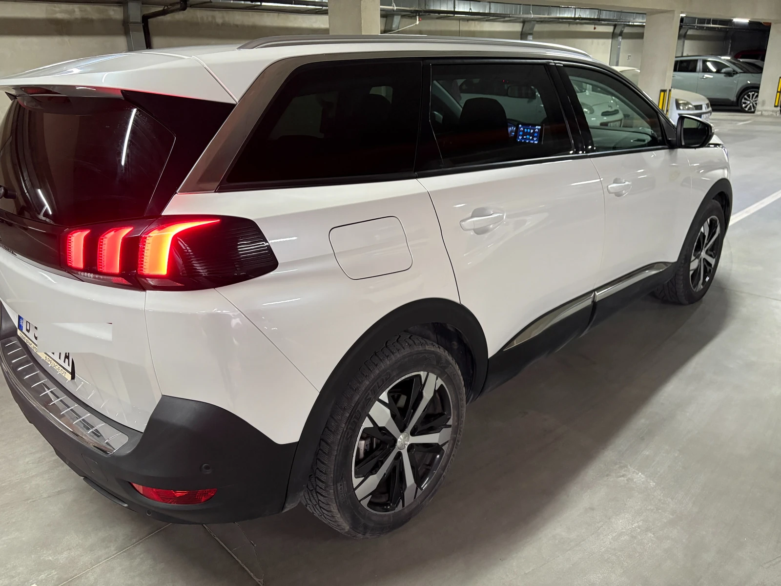 Peugeot 5008 1.2 PureTech, снимка 5 - Автомобили и джипове - 54442628